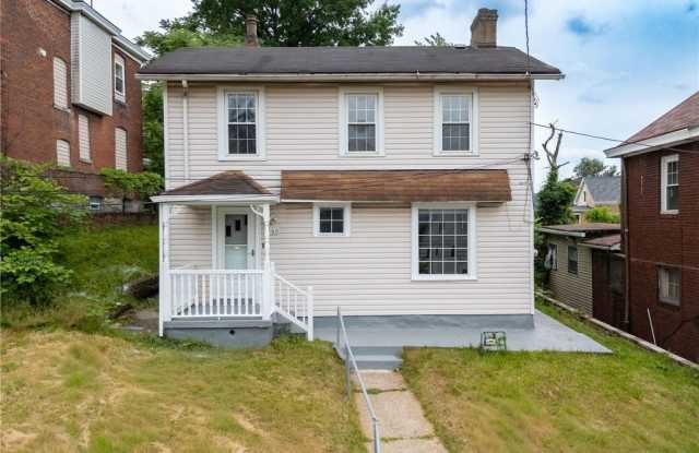 160 Hazelwood Gallery 1
