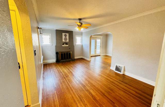 1323 West Circle Road Gallery 2