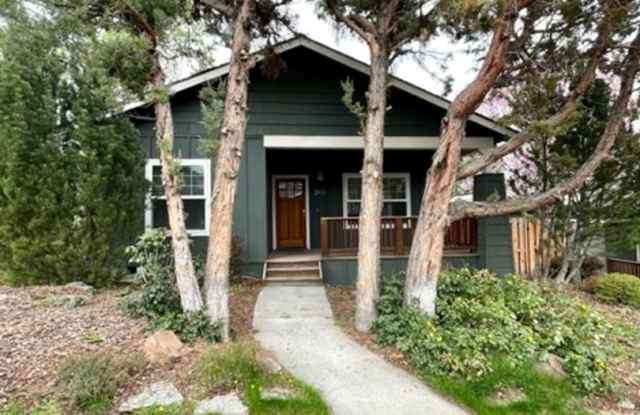 Near Downtown Bend and the Deschutes River Trail! photos photos