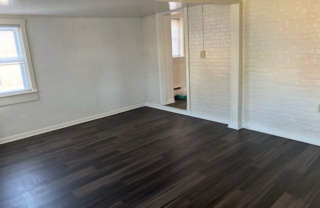 1863 Lincoln Highway East - 3 photos photos 1863 Lincoln Highway East - 3 photos photos