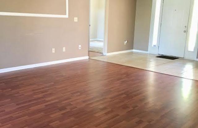 1825 WILLESDON DR W Gallery 4