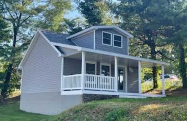 532 Tyrone Road photos photos