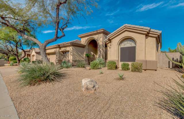 6602 E GELDING Drive Gallery 3