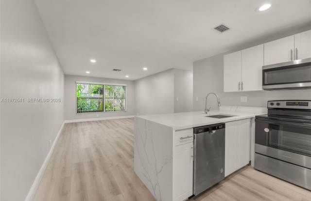 10375 NW 35th St photos photos