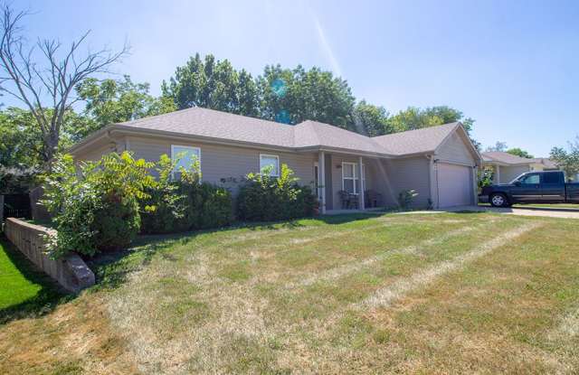 3 bedroom home in Northern Columbia - 1704 Typhoon Drive, Columbia, MO 65202