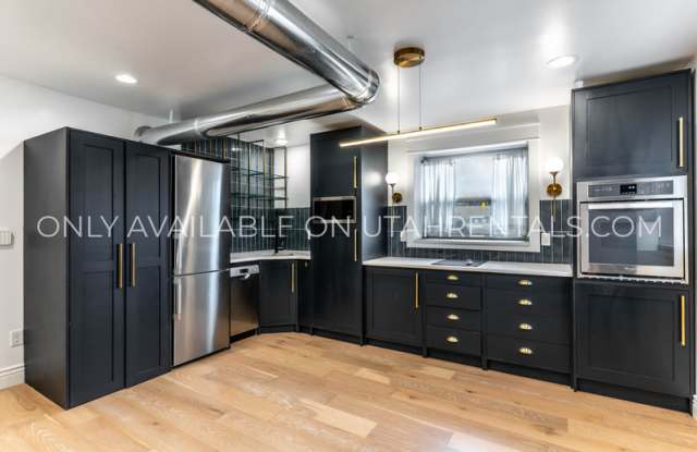276 E Broadway St photos photos