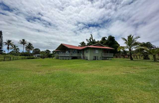 4 Bedroom/ 2.5 Bath Gallery 1