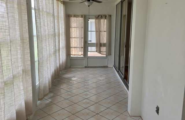 Move-In Special! 1BR Condo with WiFi, Cable & Utilities Included + $200 Off First Month Gallery 4