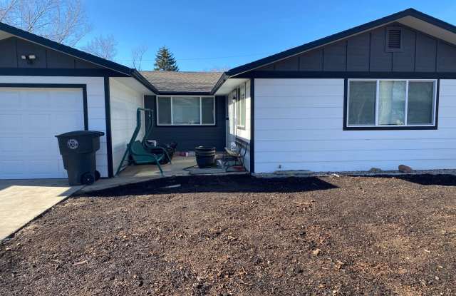 Spacious Single-Story Living with Modern Comforts and Outdoor Appeal photos photos