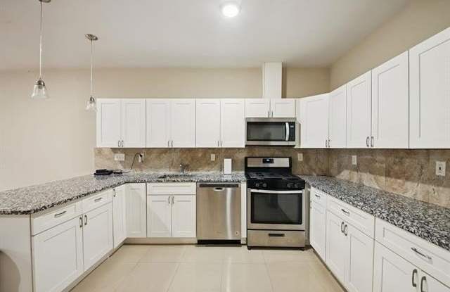 1160 SUMMIT AVE photos photos