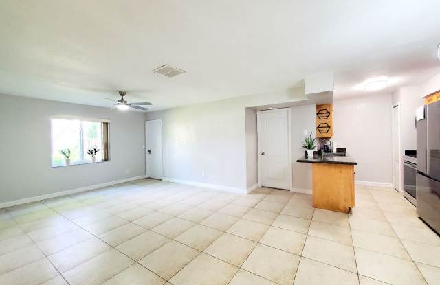 209 Red Cedar Pl Gallery 2