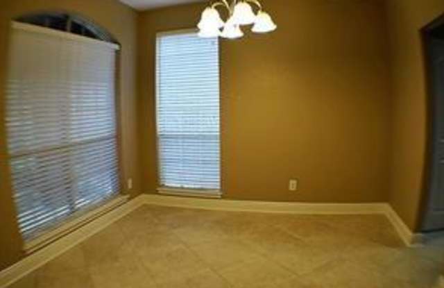 5 E Willowwood Court Gallery 3