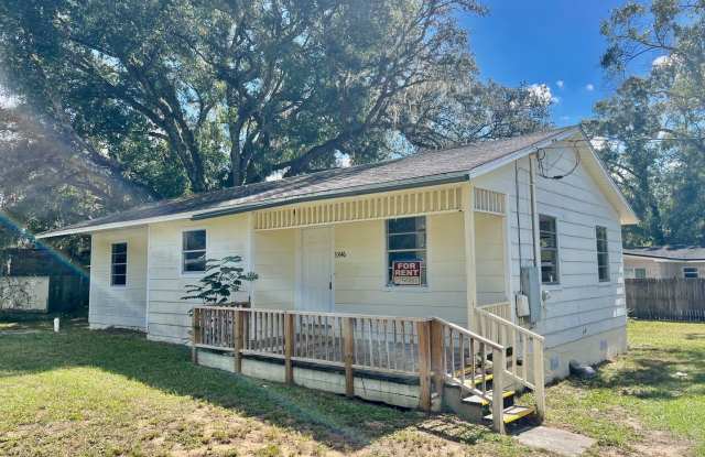 NICE 3BR/2BA Dade City Home w/ a Deck!! NO APPLICATION FEE! - 33146 Jamette Road, Ridge Manor, FL 33523