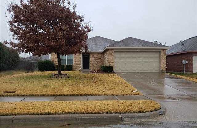 1004 Stockton Drive - 1004 Stockton Dr, Burleson, TX 76028