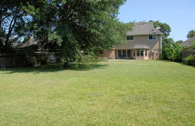 506 Hillary Circle Circle Gallery 2