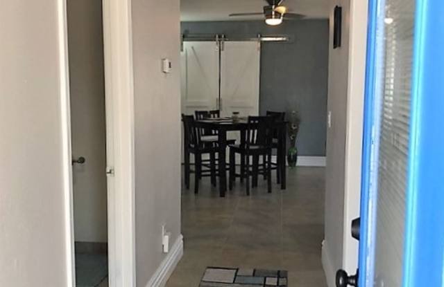 1320 East Orangewood Avenue Gallery 4