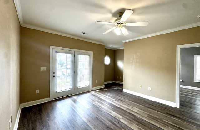 2037 Silvercrest Dr Unit B Gallery 3