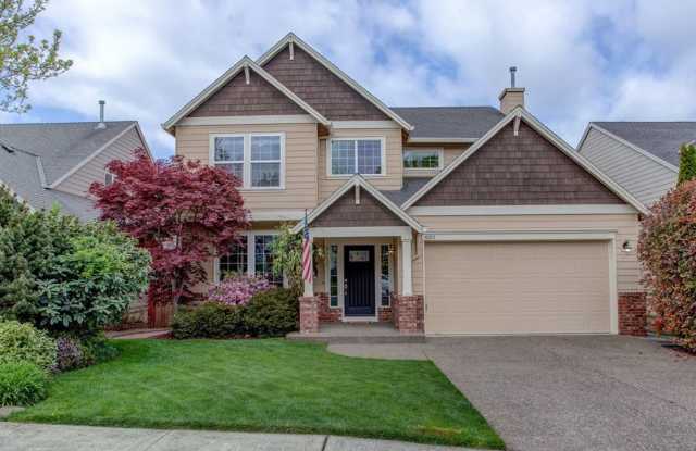 Sought after Remington 4bed 2.5bath with Lots of Yard Space! photos photos