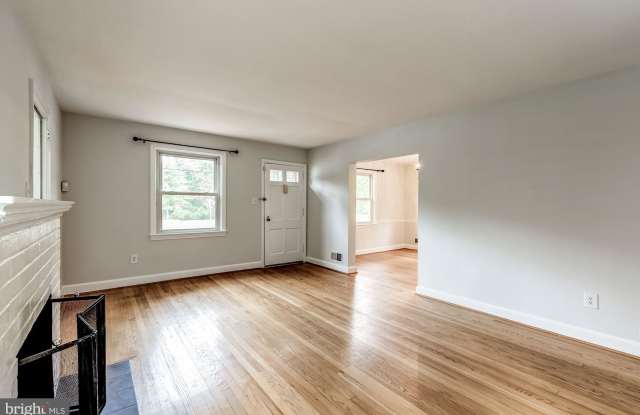 5416 N CARLIN SPRINGS ROAD Gallery 4
