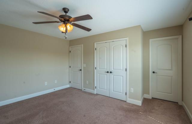 614 Grays Pointe Ct Gallery 1