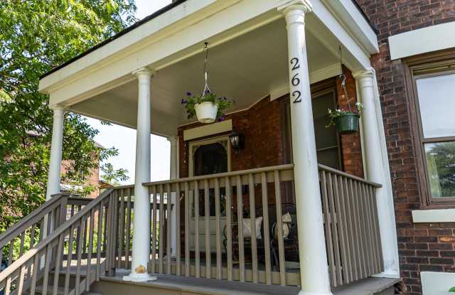 262 West Grand Boulevard Gallery 3