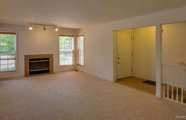 28549 CARLTON WAY Gallery 3