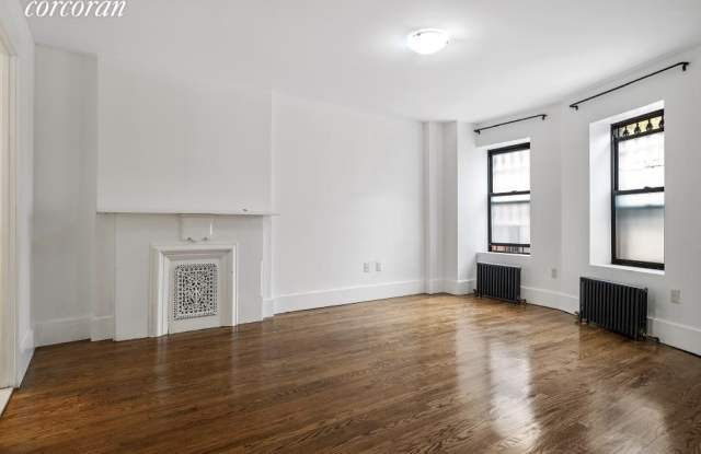 463 Putnam Avenue Gallery 4