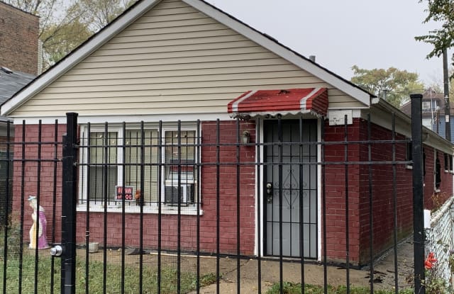 326 North LARAMIE Avenue - 326 North Laramie Avenue, Chicago, IL 60644
