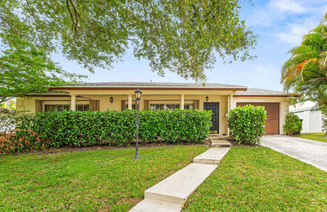 1270 SW 8th Street photos photos