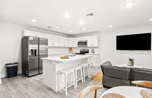 565 Lilac Court Gallery 2