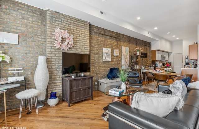 1156 W Grand Avenue Gallery 2