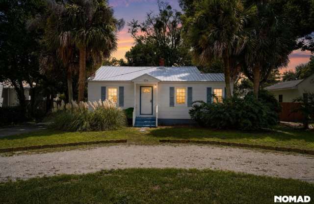 Charming 3BR House in Saint Simons Island Gallery 1