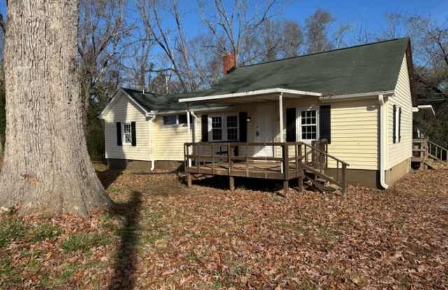 302 Sunny Lane - 302 Sunny Lane, Golden Grove, SC 29673