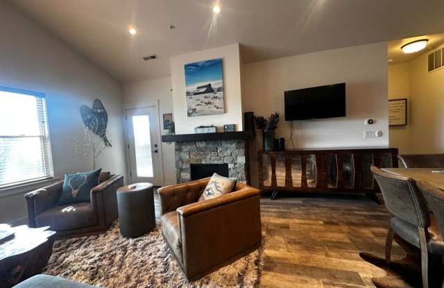 New 2 bedroom Monterra Condo with Views Gallery 3