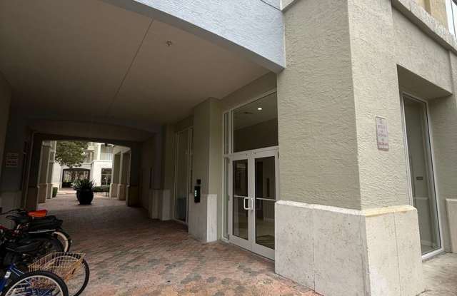 1/1 IN Downtown Abacoa - 1200 Town Center Drive, Jupiter, FL 33458