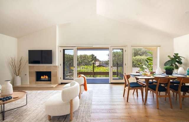 2452 Azure Coast Dr - 2452 Azure Coast Drive, San Diego, CA 92037