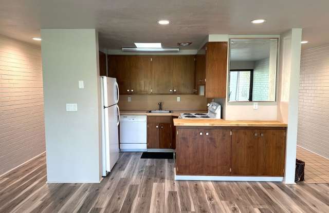 Remodeled Townhouse On Hillcrest Country Club photos photos