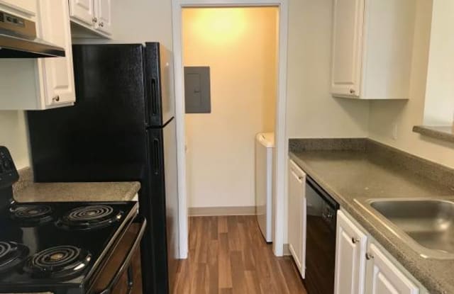14011 SE 177th St #P102 - 14011 Southeast 177th Street, Fairwood, WA 98058