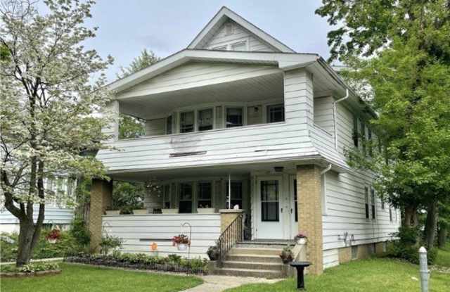 179 Burton Avenue photos photos