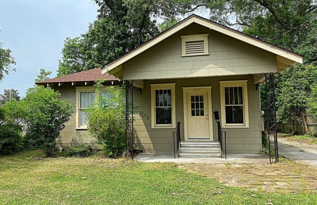 825 East Dr - 825 East Drive, Beaumont, TX 77706