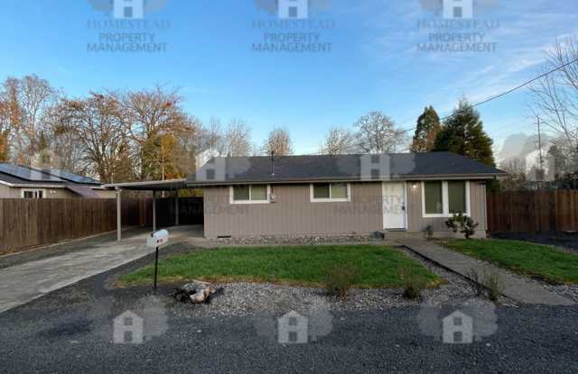 Tucked away on the serene creek front! Gallery 4