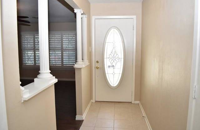 405 Crosstimber Drive Gallery 2