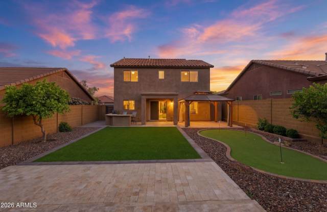 1717 W BUCKHORN Trail Gallery 2