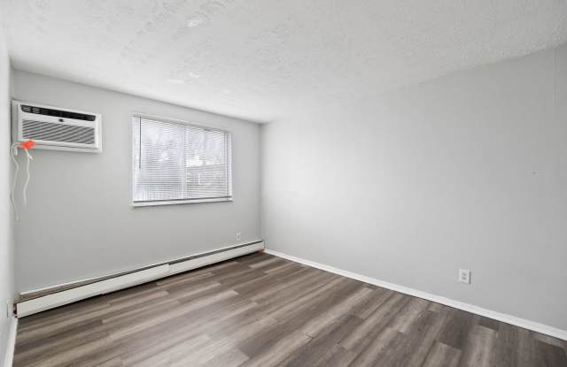 2356/2358 Harrison Ave Gallery 4