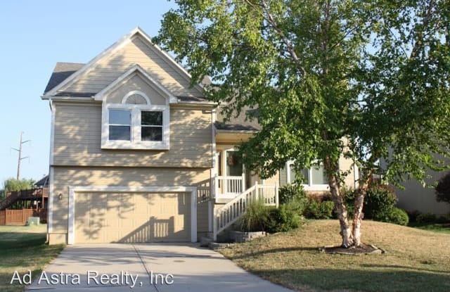 14925 S Gallery St - 14925 S Gallery St, Olathe, KS 66062