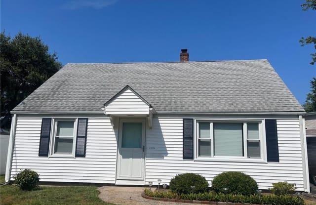 84 Burr Street - 84 Burr Street, East Haven, CT 06512