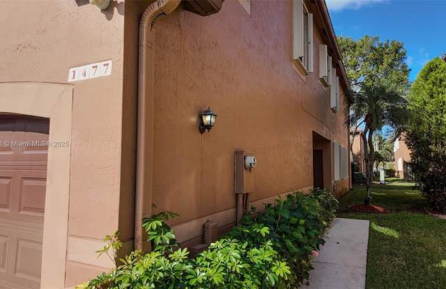 1477 Barcelona Way photos photos
