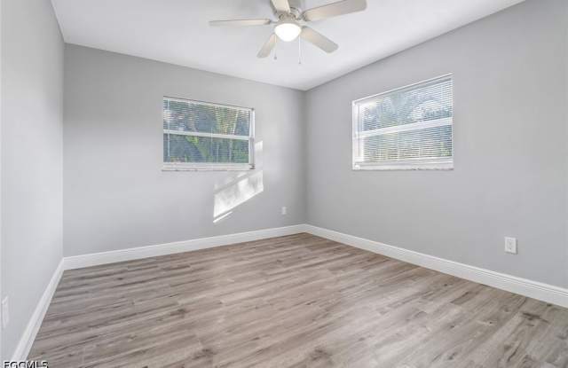 4312 S Bay Circle Gallery 4