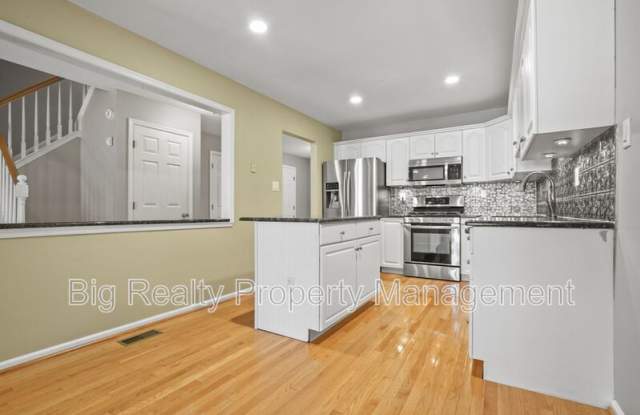 114 Harvard Dr Gallery 3
