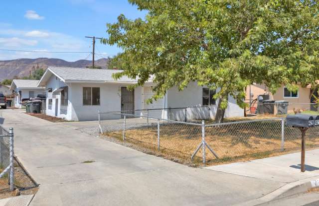 427 West 6th Street - 427 West 6th Street, San Jacinto, CA 92583